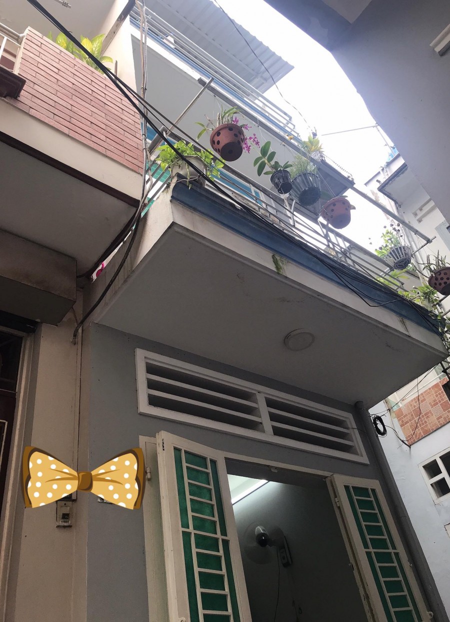 Bán nhà Nguyễn Tuân, Ban Công, Phòng Ngủ Thoáng, 3 tầng, giá 1.85 tỷ