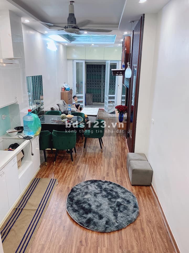 Bán nhà phố Lò Đức, dt 36m2, 4 tầng, nhà đẹp, ngõ thông, giá nhỉnh 4 tỷ, lhcc