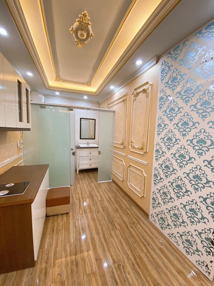 Bán nhà Pháo Đài Láng, Đống đa, diện tích 37m2, 7T, mt 4.5, chỉ có 5.3 Tỷ