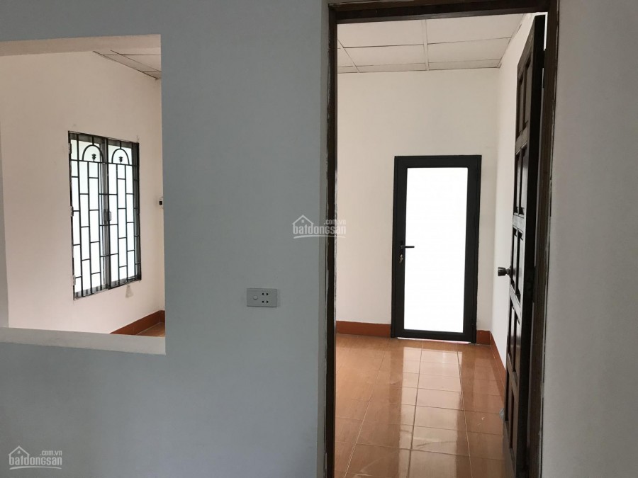 Chính chủ bán căn hộ chung cư số 213, tầng 2, C18 , Nguyên Hồng, Thành Công giá 2,2 tỷ