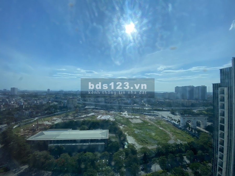 Bán căn hộ L1 Ciputra, 114m2, 3 phòng ngủ, ban công Tây Nam, tầng cao view cực thoáng.