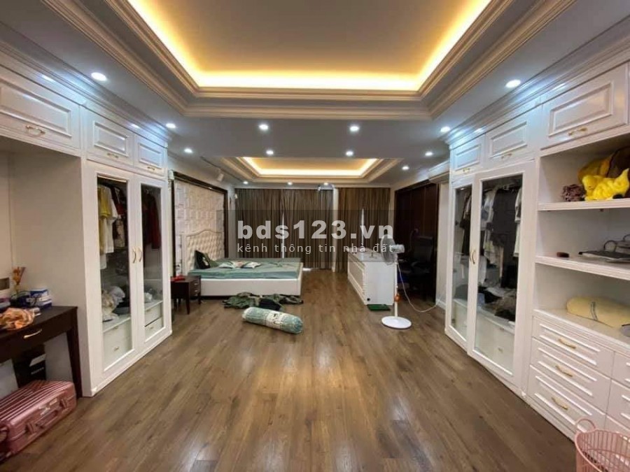 Bán nhà mặt phố Phạm Thận Duật Lô Góc 83m2, 5 tầng, mặt tiền 6.6m, 21.5 tỷ