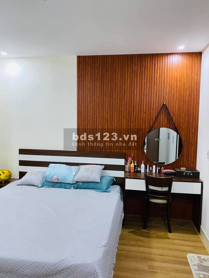 Bán nhà Nguyễn Sơn, tặng nội thất, 4 tầng, dt 44m2, giá nhỉnh 4 tỷ