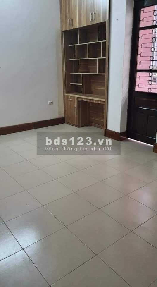 Bán nhà rộng 69m2, 3 tầng đúc, ô tô đỗ phố Thanh Bình, Quận Hà Đông, giá 5.2 tỷ