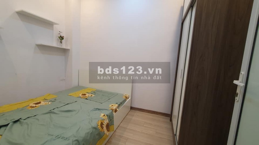 Bán nhà nguyên căn ngay chợ Khâm Thiên, nhà mới, đủ nội thất 4 tỷ, lhcc