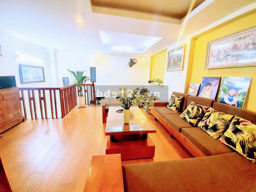 Cần bán gấp! Nhà riêng phố Minh Khai 4 tầng, 43m2, nhỉnh 3 tỷ (0926900555)