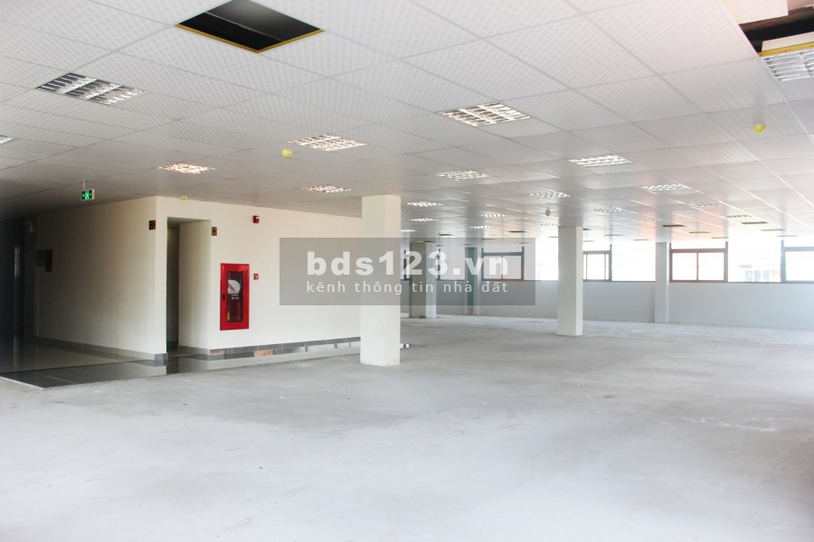 Văn phòng mới Ung Văn Khiêm diện tích từ 138-500m2, tiện ích đầy đủ