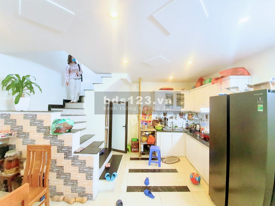 Cần bán gấp! Nhà riêng phố Minh Khai 4 tầng, 43m2, nhỉnh 3 tỷ (0926900555)