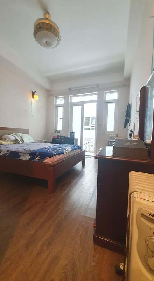 Siêu phẩm Thái Hà ô tô đậu cửa, dt 54m2 (3.6x15), mt 3.6m2, giá 8.5 tỷ, sổ đỏ