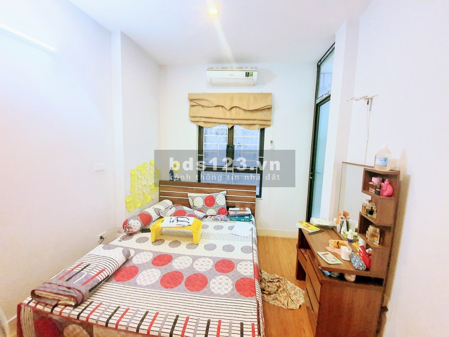 Cần bán gấp! Nhà riêng phố Minh Khai 4 tầng, 43m2, nhỉnh 3 tỷ (0926900555)