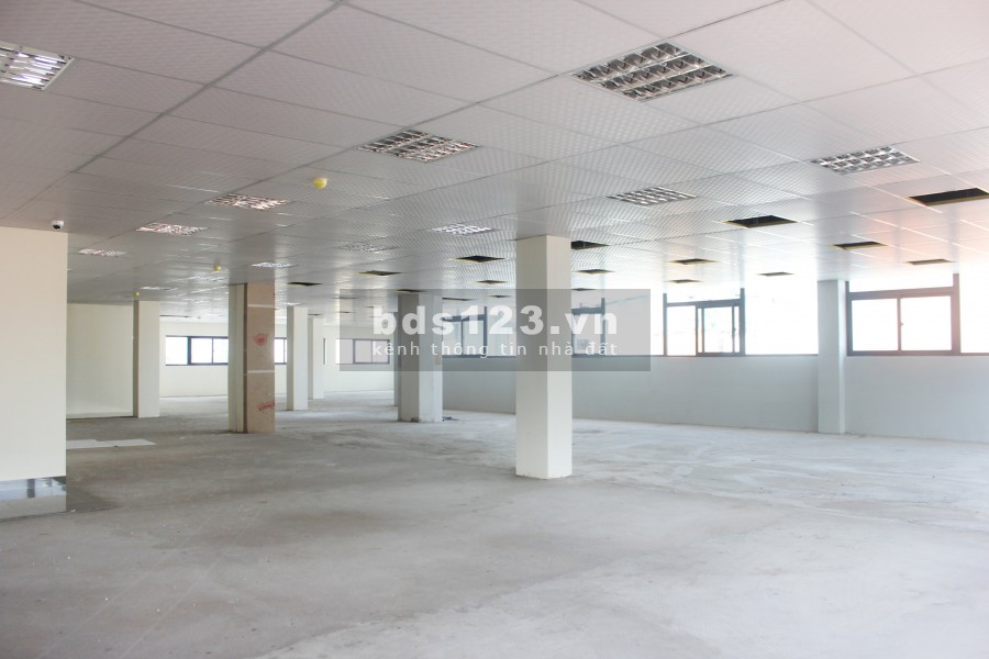 Văn phòng mới Ung Văn Khiêm diện tích từ 138-500m2, tiện ích đầy đủ