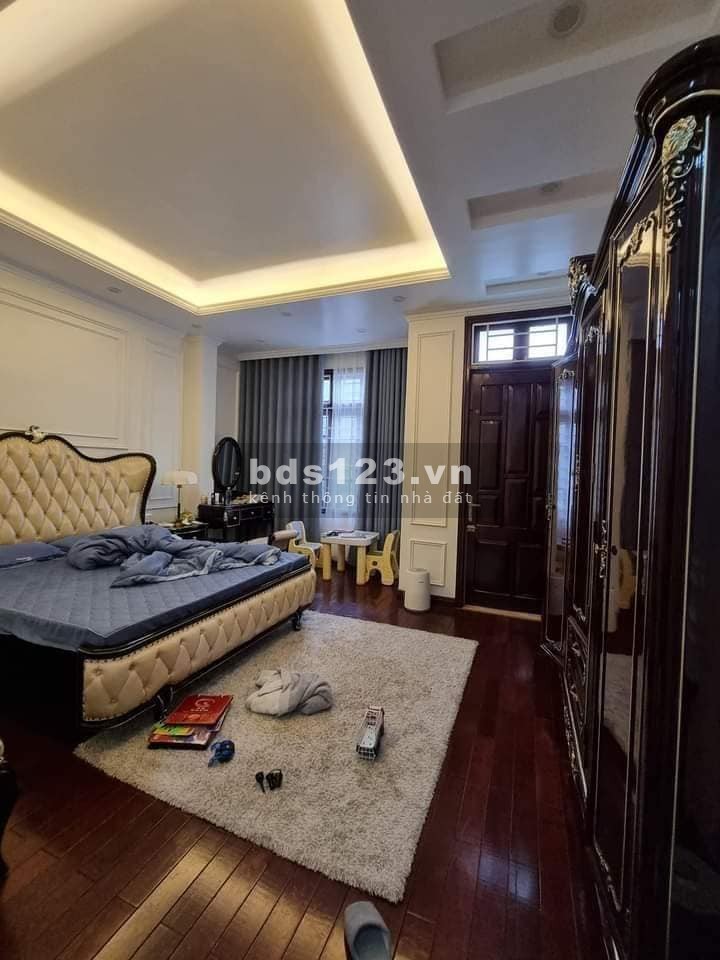 Nhà đẹp 6 tầng phố Thiên Hiền, ô tô tránh vỉa hè kinh doanh đỉnh, 6 tầng đúc