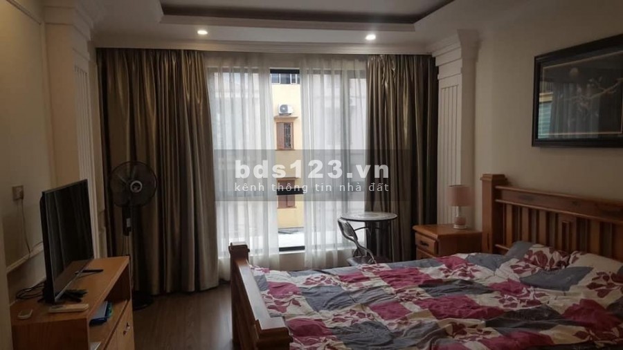 Bán nhà 90m2, có thang máy tại Cầu Giấy, thiết kế hiện đại, ngõ rộng 2 ô tô tránh, 5 tầng