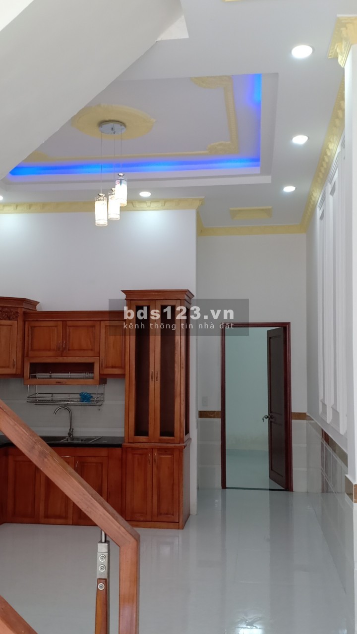 Bán nhà lầu phường Tân Hạnh Biên Hoà diện tích 4x17,5 giá bán 2tỷ650