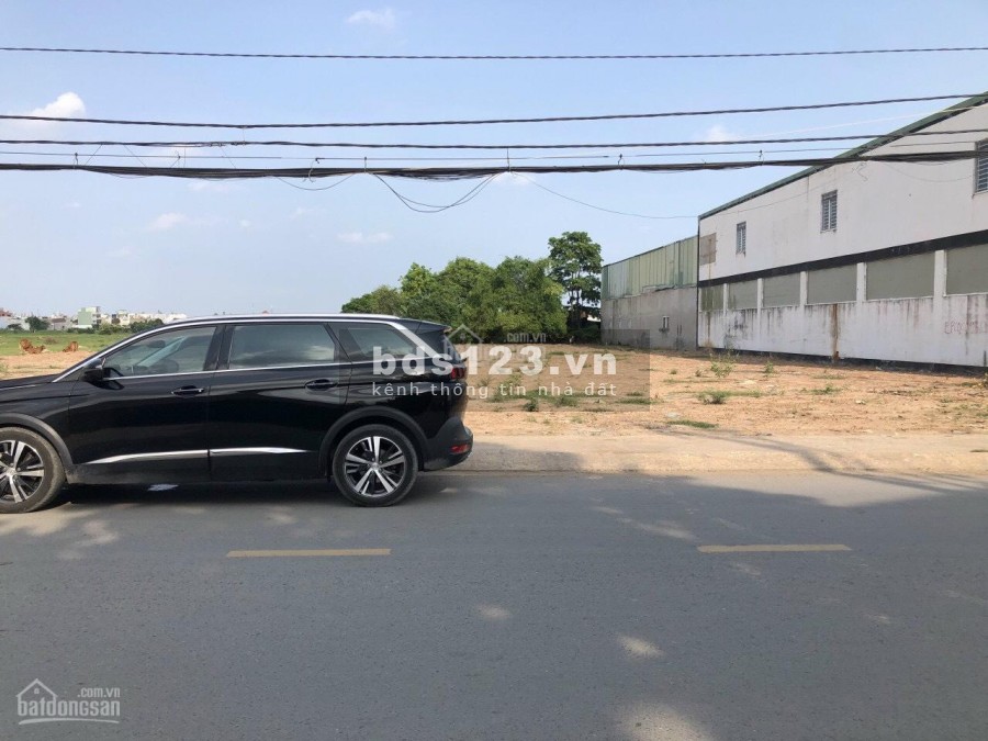 Cần bán gấp lô đất Hóc Môn thổ cư diện tích 900m2 LH: 0982638022