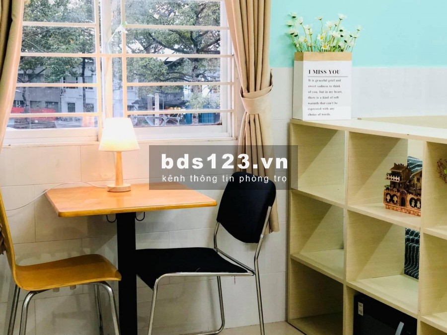 Phòng đẹp chính chủ 30m2 đường Đề Thám Quận 1