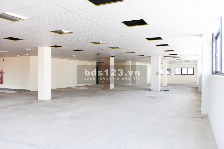 Văn phòng mới Ung Văn Khiêm diện tích từ 138-500m2, tiện ích đầy đủ