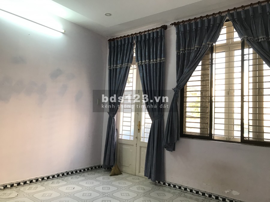 Nhà cho thuê nguyên căn mặt tiền đường số 20 phù hợp để ở hoặc mở văn phòng