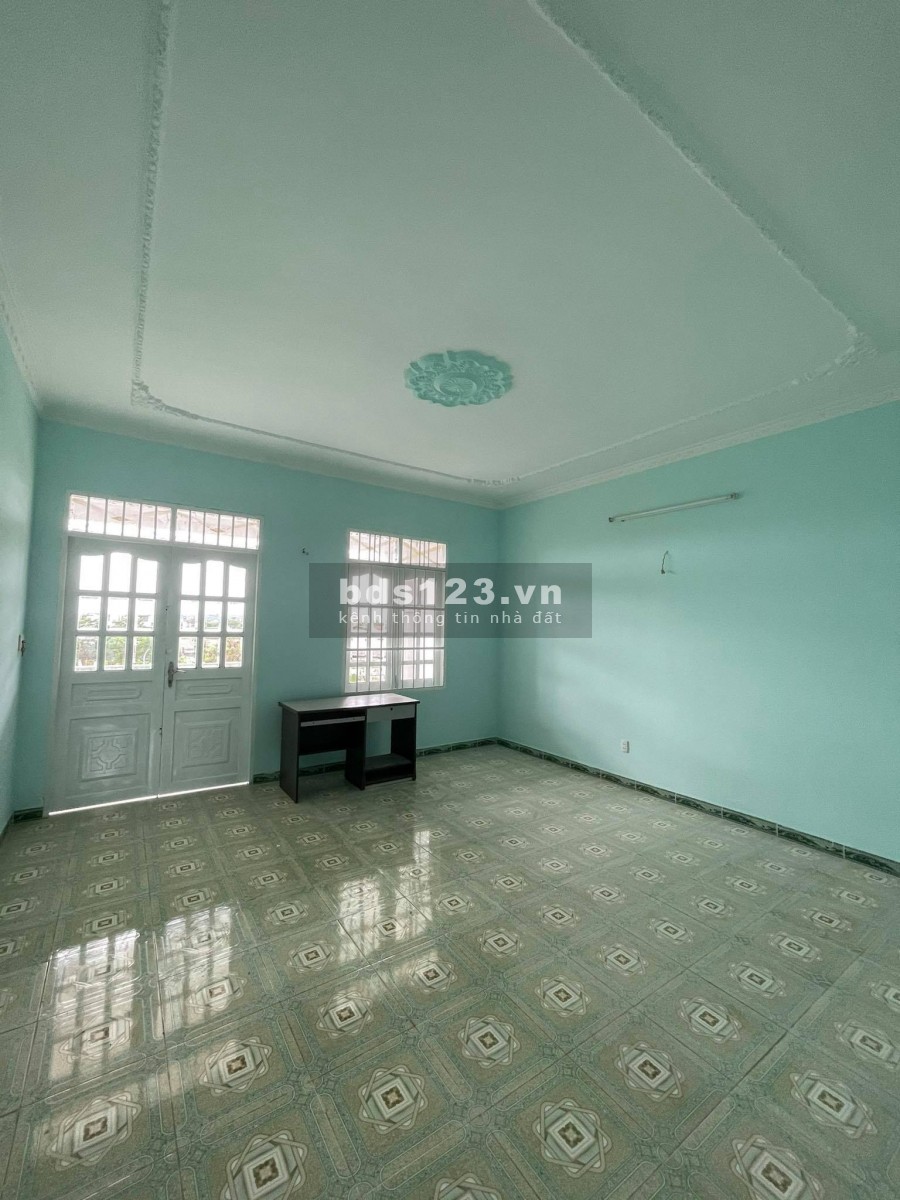 Cho thuê nhà 100m2 khu biệt thự Đồi 2 Bình Giã, giá 110 triệu/tháng, 2 lầu, 1 trệt, còn mới