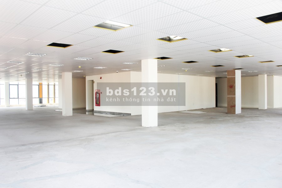 Văn phòng mới Ung Văn Khiêm diện tích từ 138-500m2, tiện ích đầy đủ