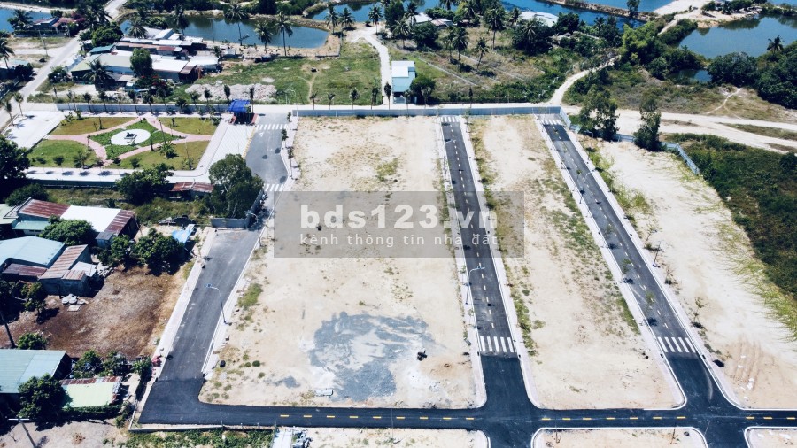 Đất nền siêu dự án mặt tiền Lê Duẩn, view trực tiếp đầm - Giá đầu tư F0