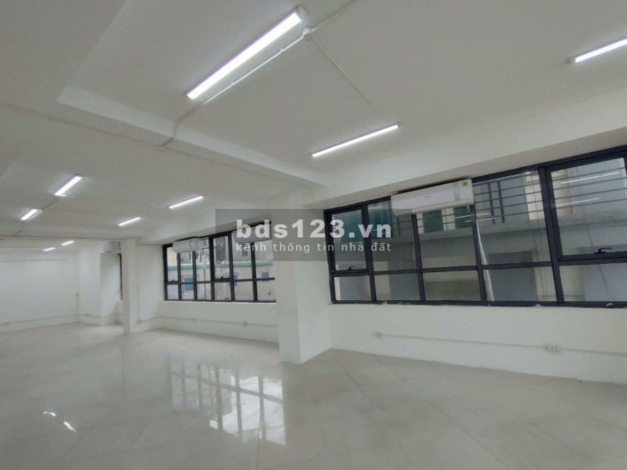 Cho thuê văn phòng tại Trần Duy Hưng Quận Cầu Giấy dt 170m2 giá 18 triệu/tháng
