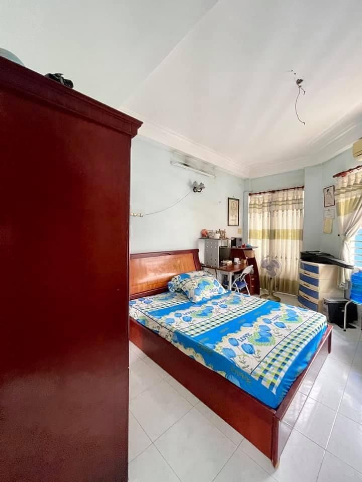 Bán Gấp Nhà 5 Tầng, Nhỉnh 8 Tỷ (TL), Đường Hoàng Văn Thụ, Quận Phú Nhuận