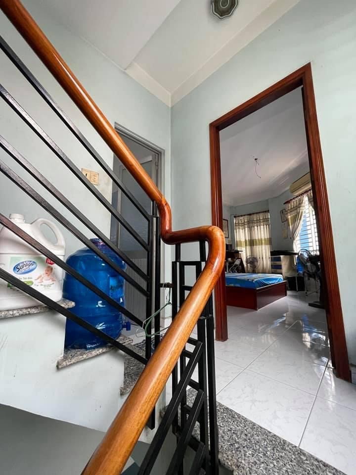 Bán Gấp Nhà 5 Tầng, Nhỉnh 8 Tỷ (TL), Đường Hoàng Văn Thụ, Quận Phú Nhuận