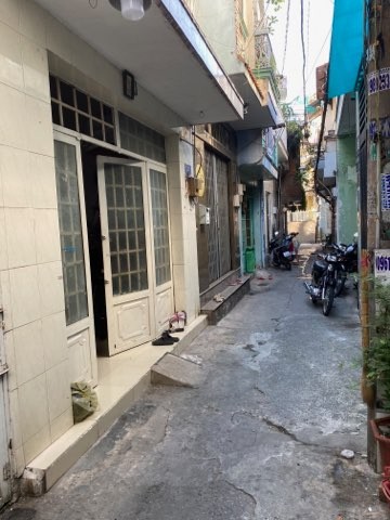 Bán nhà Hẻm Trường Chinh, khu giao Cộng Hoà, kết cấu1 trệt 1 lửng giá 2.95 tỷ.