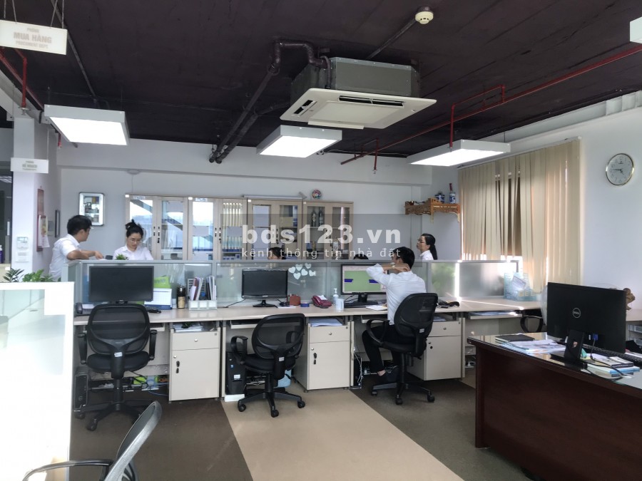BQL tòa 169 Nguyễn Ngọc Vũ cho thuê DT 250m2 giá 220.000đ/m2 miễn phí setup và ngoài giờ