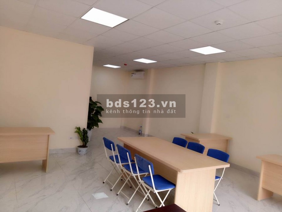 [Giảm 30%] Văn phòng cho thuê Vương Thừa Vũ 32m2 giá chỉ 5tr5, lh 0918645995