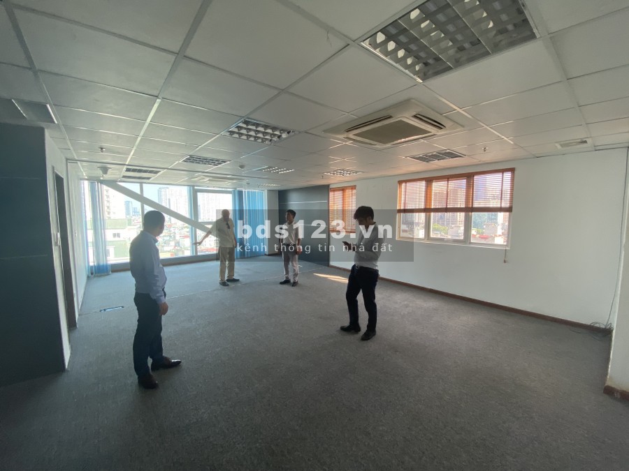 BQL tòa 169 Nguyễn Ngọc Vũ cho thuê DT 250m2 giá 220.000đ/m2 miễn phí setup và ngoài giờ