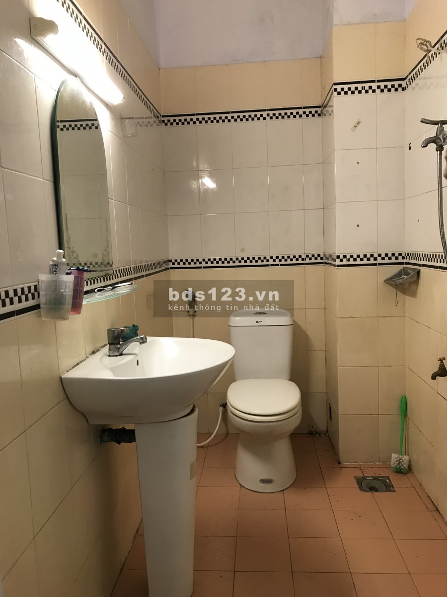 Nhà cho thuê nguyên căn mặt tiền đường số 20 phù hợp để ở hoặc mở văn phòng