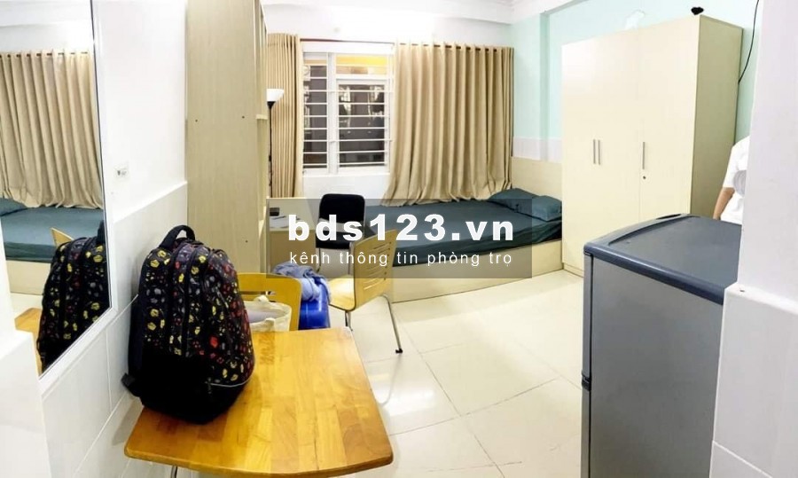 Phòng đẹp chính chủ 30m2 đường Đề Thám Quận 1