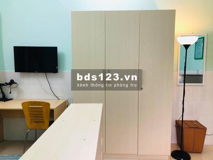 Phòng đẹp chính chủ 30m2 đường Đề Thám Quận 1