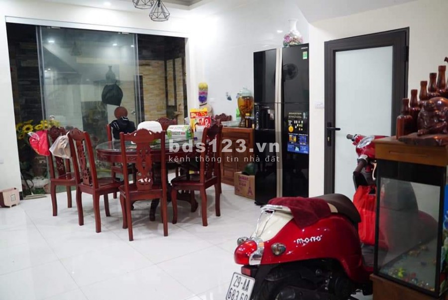 Cần bán nhà nguyên căn ngõ chợ Khâm Thiên 59m2, 5 tầng, gần Phố Chính