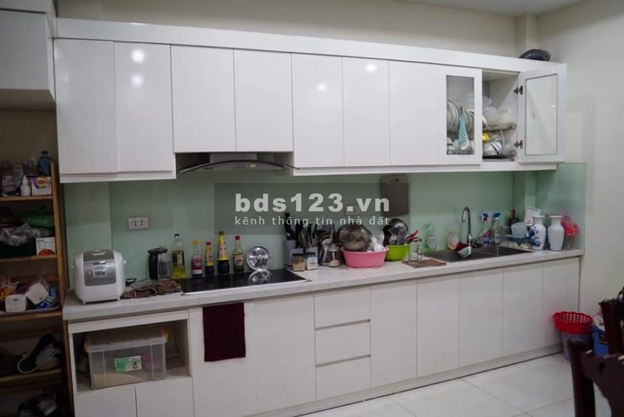 Cần bán nhà nguyên căn ngõ chợ Khâm Thiên 59m2, 5 tầng, gần Phố Chính