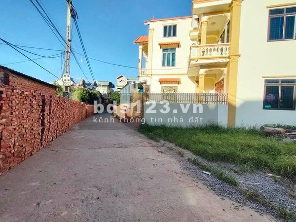 Đất Đào Xuyên, Đa Tốn DT 63m2 đường thông 4m giá có 2.3 tỷ. LH 0983253436