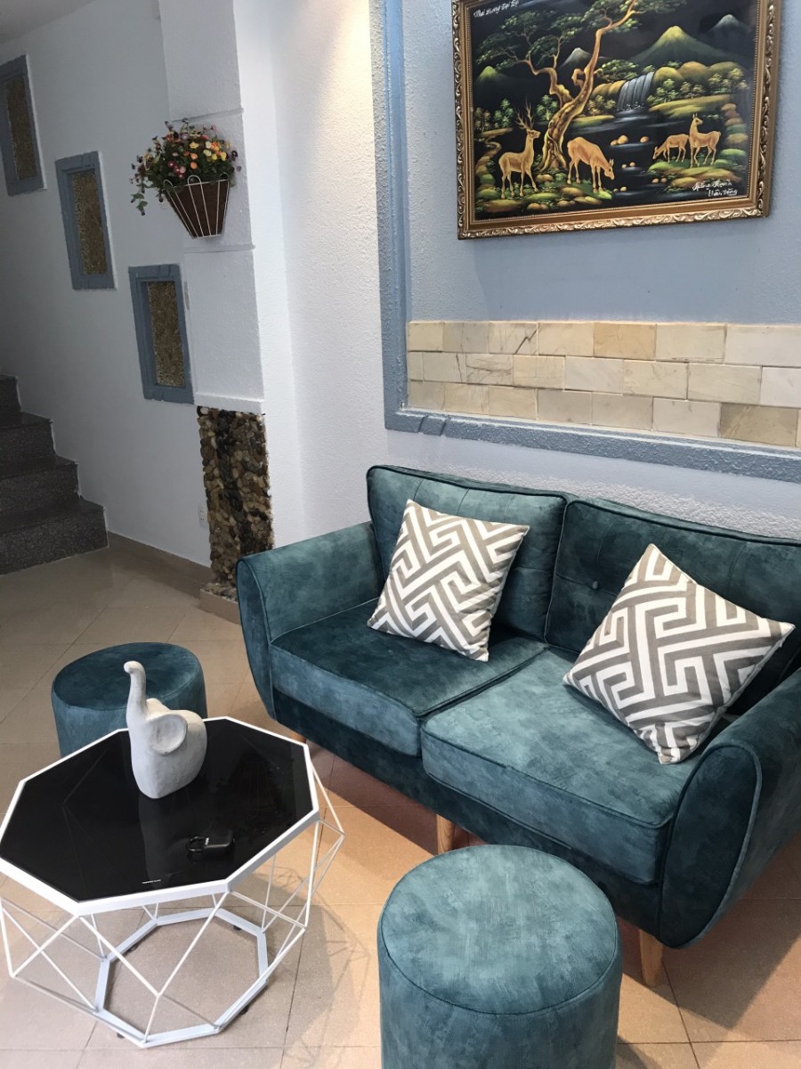 Bán nhà hẻm xe hơi đậu cửa Huỳnh Văn Bánh Phú Nhuận DTSD 80m2