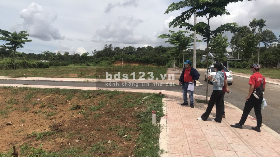 Lô góc đẹp nhất khu vực Hắc Dịch, 2 mặt tiền, thổ cư dt 120m2, lớn nhất khu