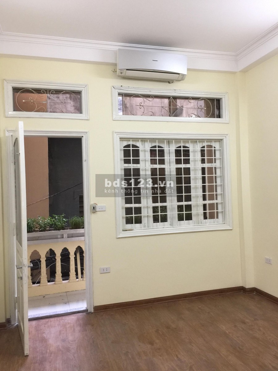Nhà đẹp phân lô, ô tô đường Lê Trọng Tấn, 4 tầng, mặt tiền 3.5m, giá 4 tỷ.