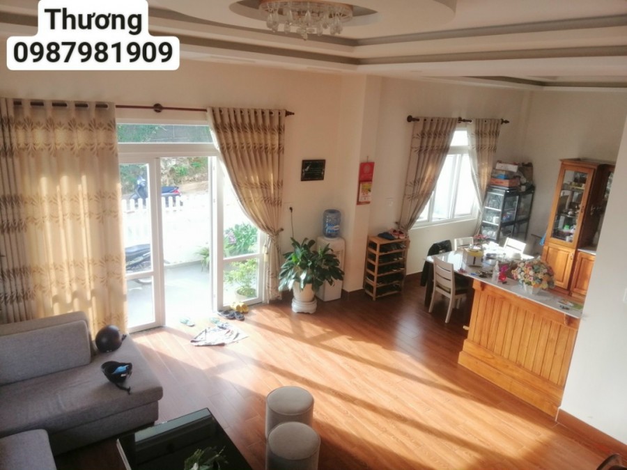 Bán môt căn nhà siêu xịn đường Xuân An, bãi đậu xe giá 16.3 tỷ