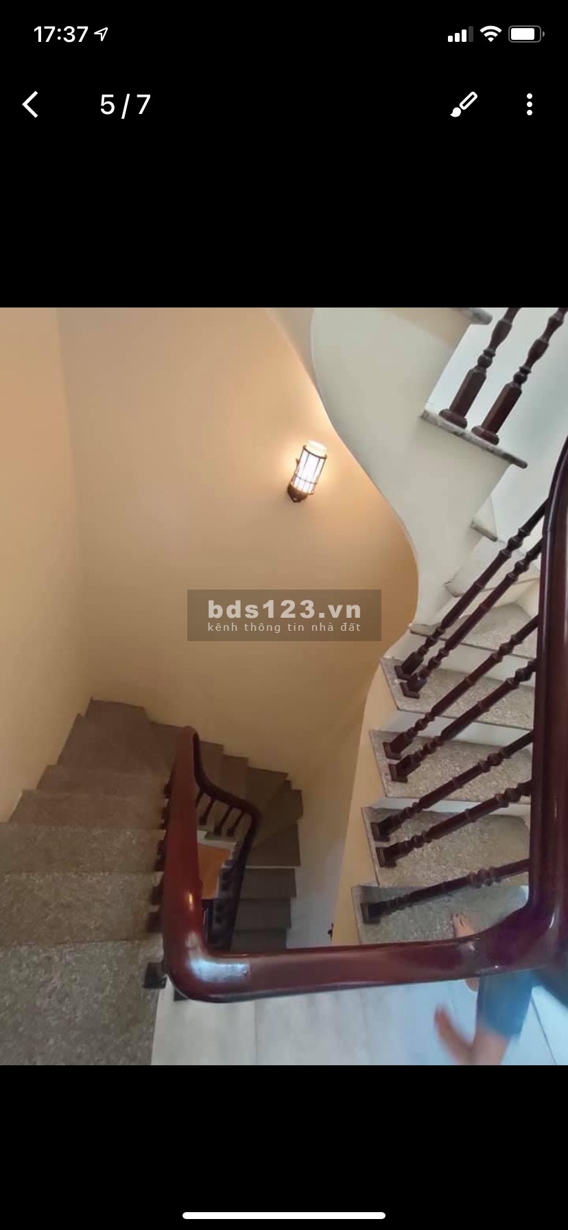 Nguyên căn Hoàng Hoa Thám 32m2, 6 tầng, 5 phòng, giá chỉ có 2,8 tỷ.