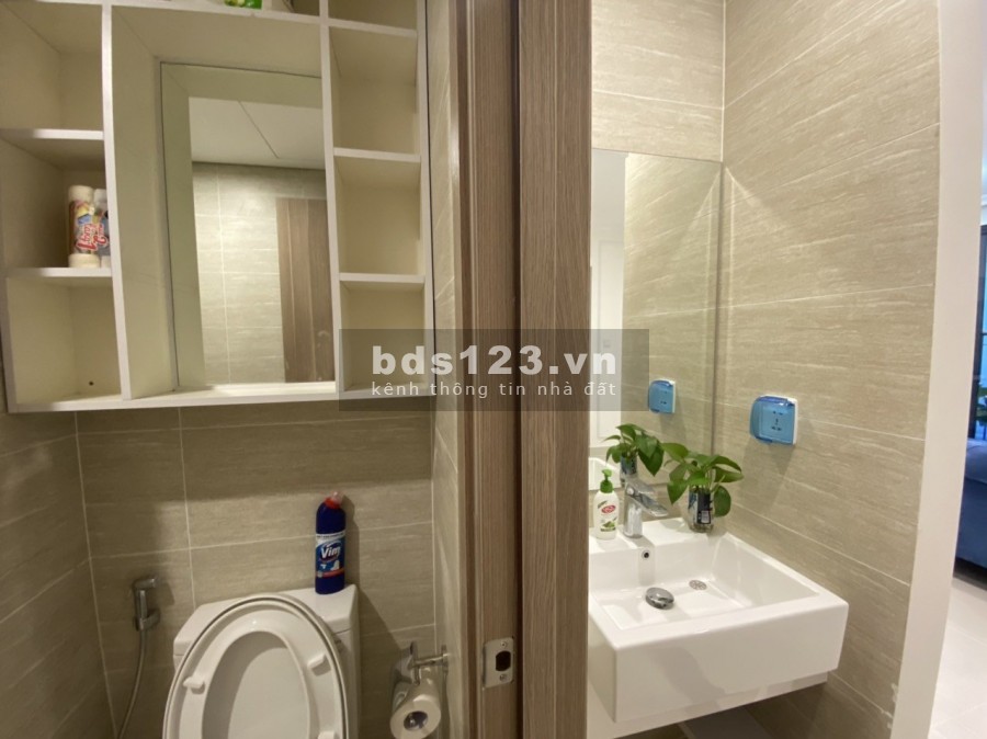 Cho thuê gấp căn 2 phòng ngủ, giá 9 triệu/tháng, tại Vinhomes Smart City