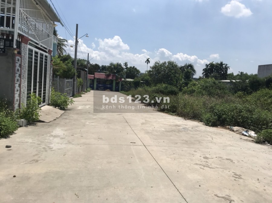 1,536m2 An Phước ấp 5, thổ cư 300m, 2 đường vào đất, giá chỉ 4,3 triệu/m2