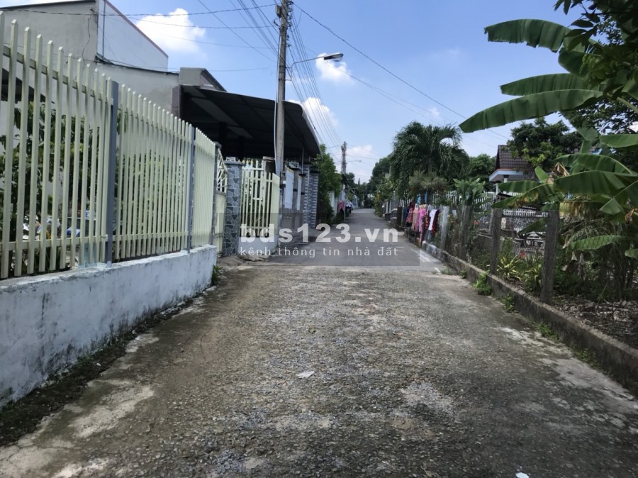 1,536m2 An Phước ấp 5, thổ cư 300m, 2 đường vào đất, giá chỉ 4,3 triệu/m2