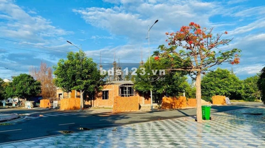 Chỉ từ 1.7 tỷ sở hữu ngay đất biển trong khu đô thị Goldenbay 602