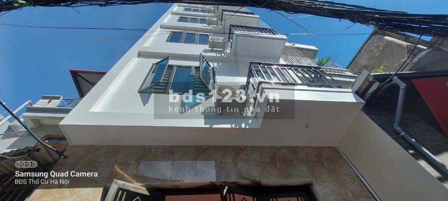 Cần bán, tòa nhà trọ cho thuê siêu lợi ngay Triều Khúc, 12 phòng x 3,2 tr/phòng, thang máy chỉ 7 tỷ. Lh 0984672007