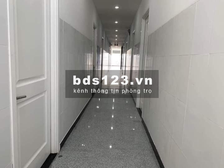 Trọ giá rẻ đối diện đại học Nguyễn Tất Thành, giá cho thuê 2.3 triệu/tháng