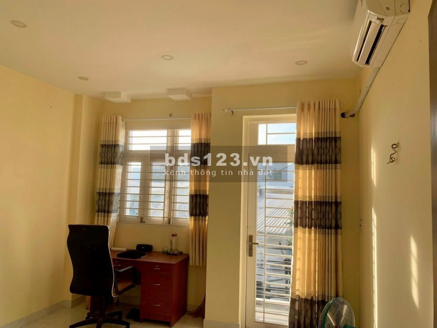 Bán nhà 1 trệt 2 lầu đường số 4 Hiệp Bình Chánh 64m2 gần chợ Bình Triệu TP.Thủ Đức